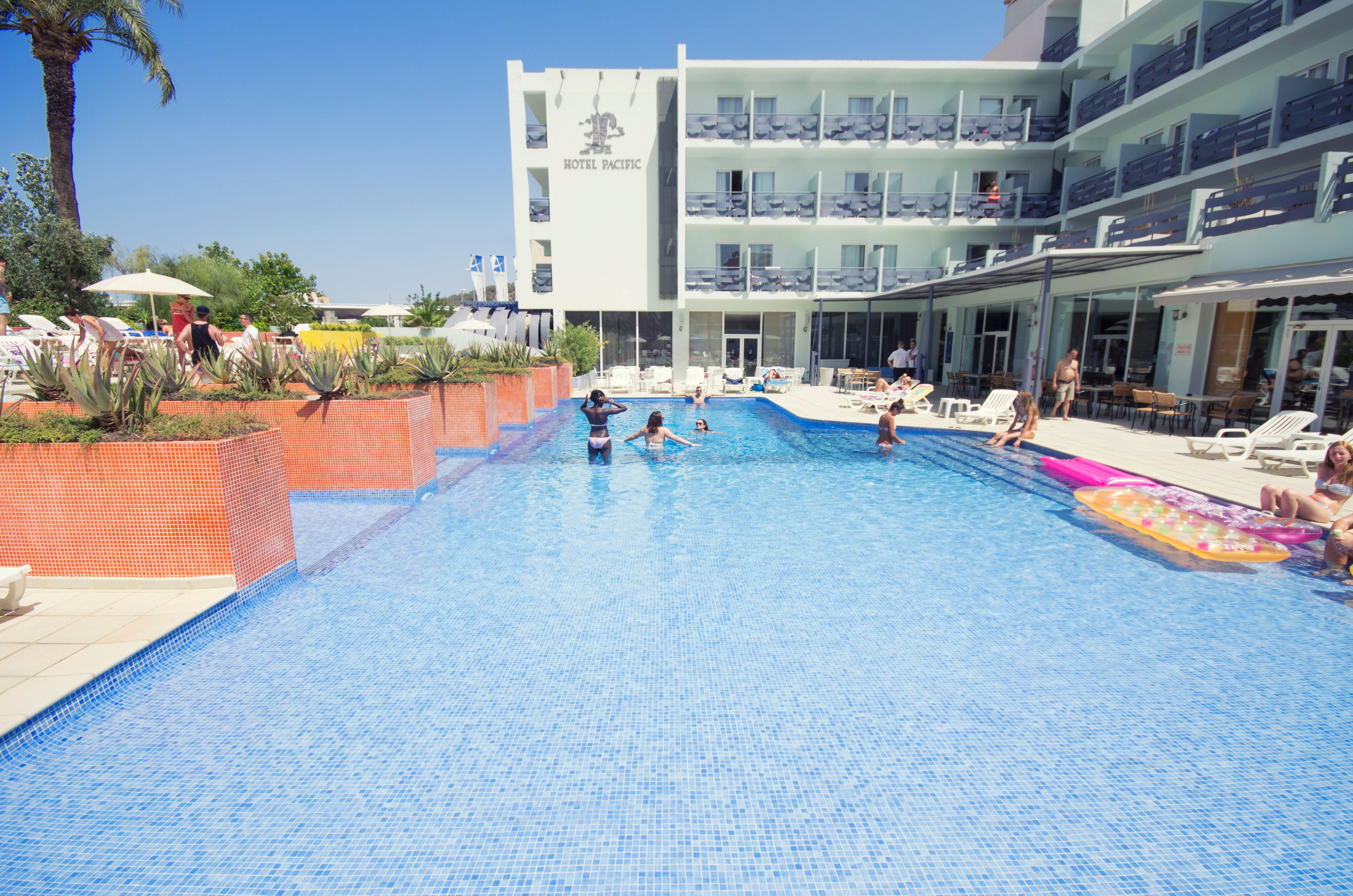Azuline Hotel Pacific San Antonio (Ibiza) Exterior foto